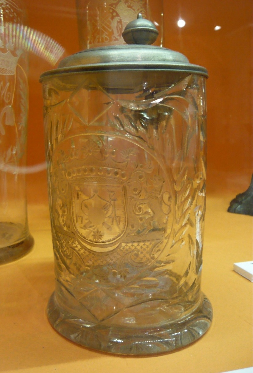 Bild Nr. 5 – Humpen des Meisters der Schusterzunft aus Mährisch Schönberg aus dem Jahre 1777 – ein Erzeugnis der Glashütte in Neu Josefsthal